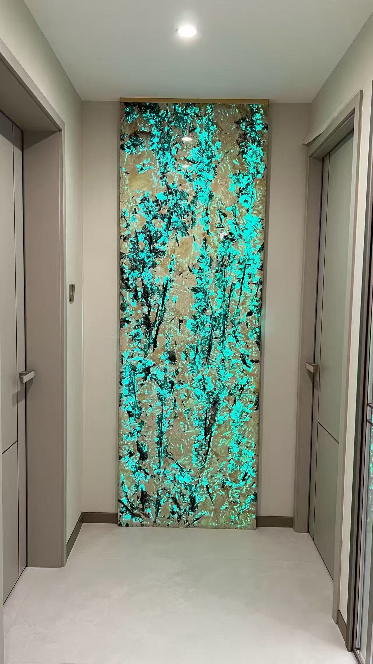 Natural Translucent Stone Background Wall